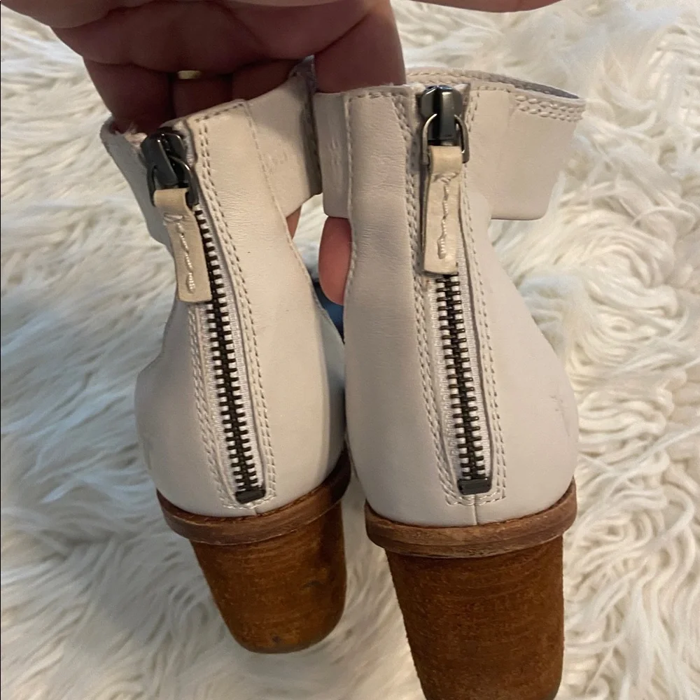 Frye Black and White Ankle Strap Heels size 7.5 very good condition zipper back - Picture 12 of 12